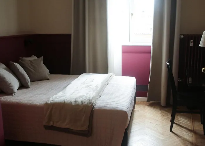 Albergo Garisenda Con Terrazza Panoramica Sulle Due Torri